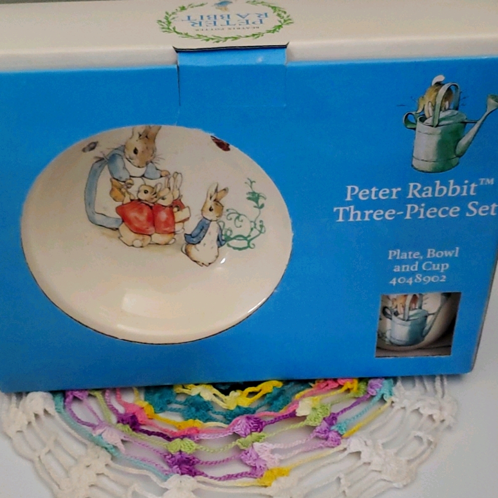 Peter Rabbit three piece set - Picture 2 of 4
